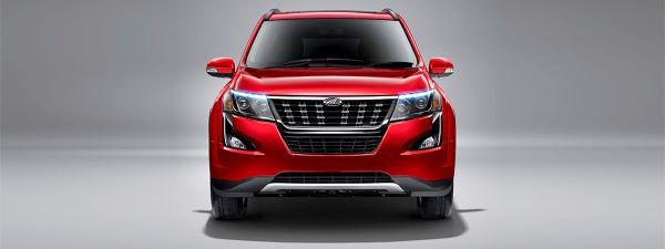 2020 Mahindra XUV500