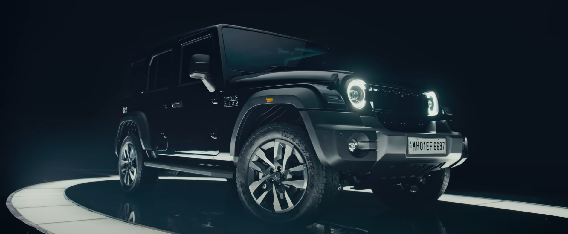 Spy shot of Mahindra Thar Roxx